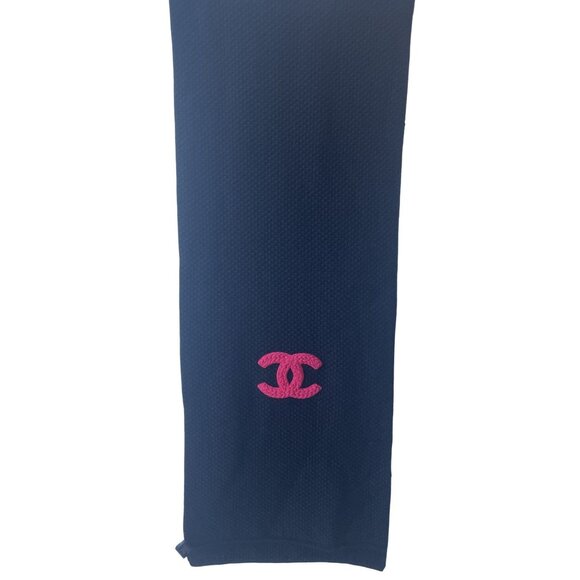 Chanel Navy Blue Knit Scarf With Pink Logo Embroidery Womens Winter Accessory - Picture 4 of 9